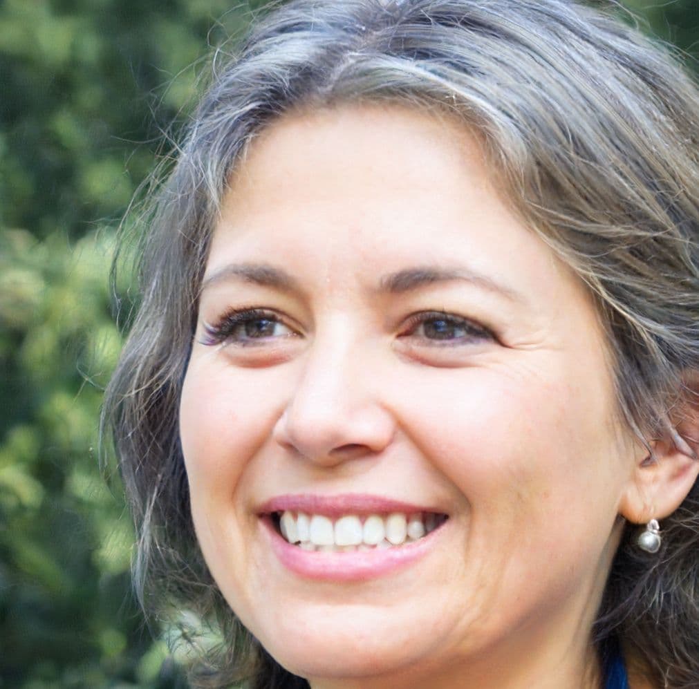 Nina Alvarez